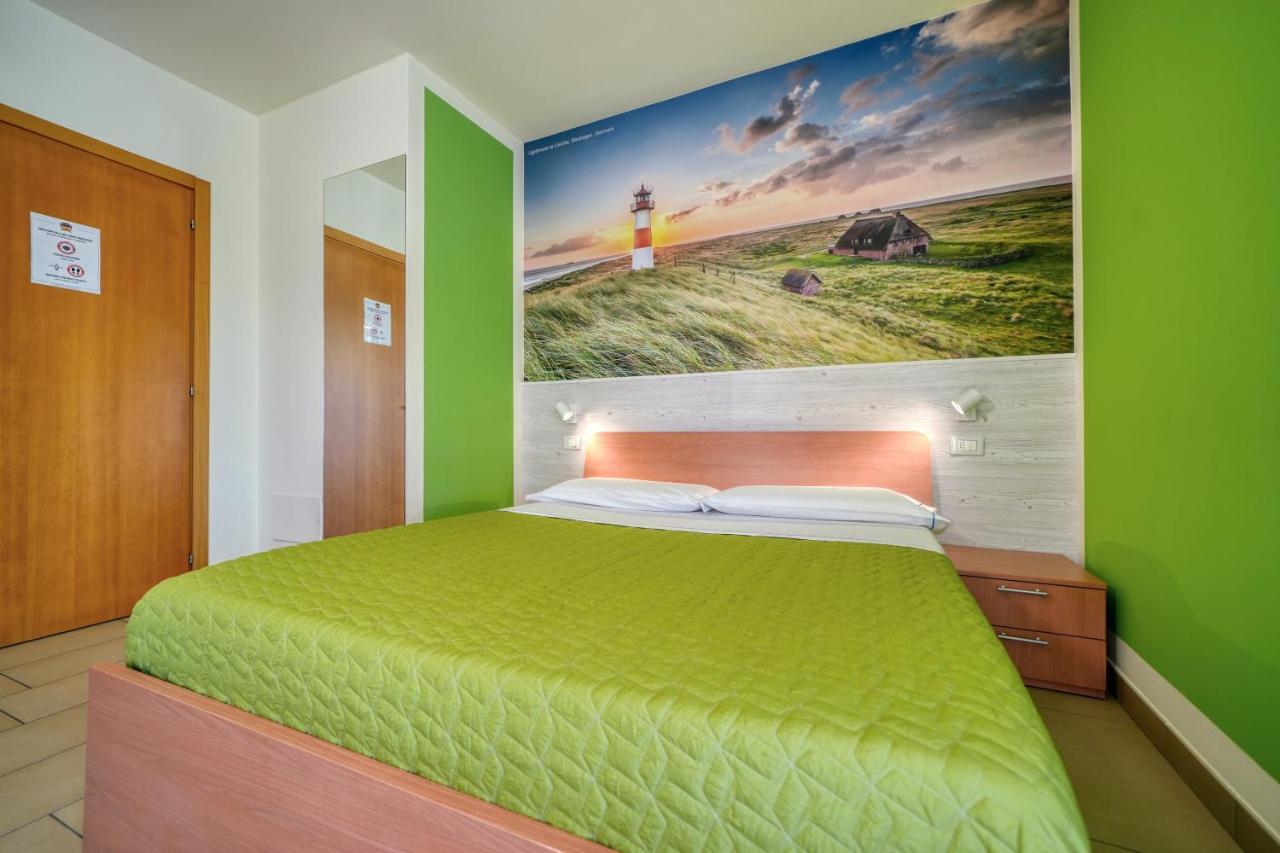 The Lighthouse Rooms Lazise Bagian luar foto