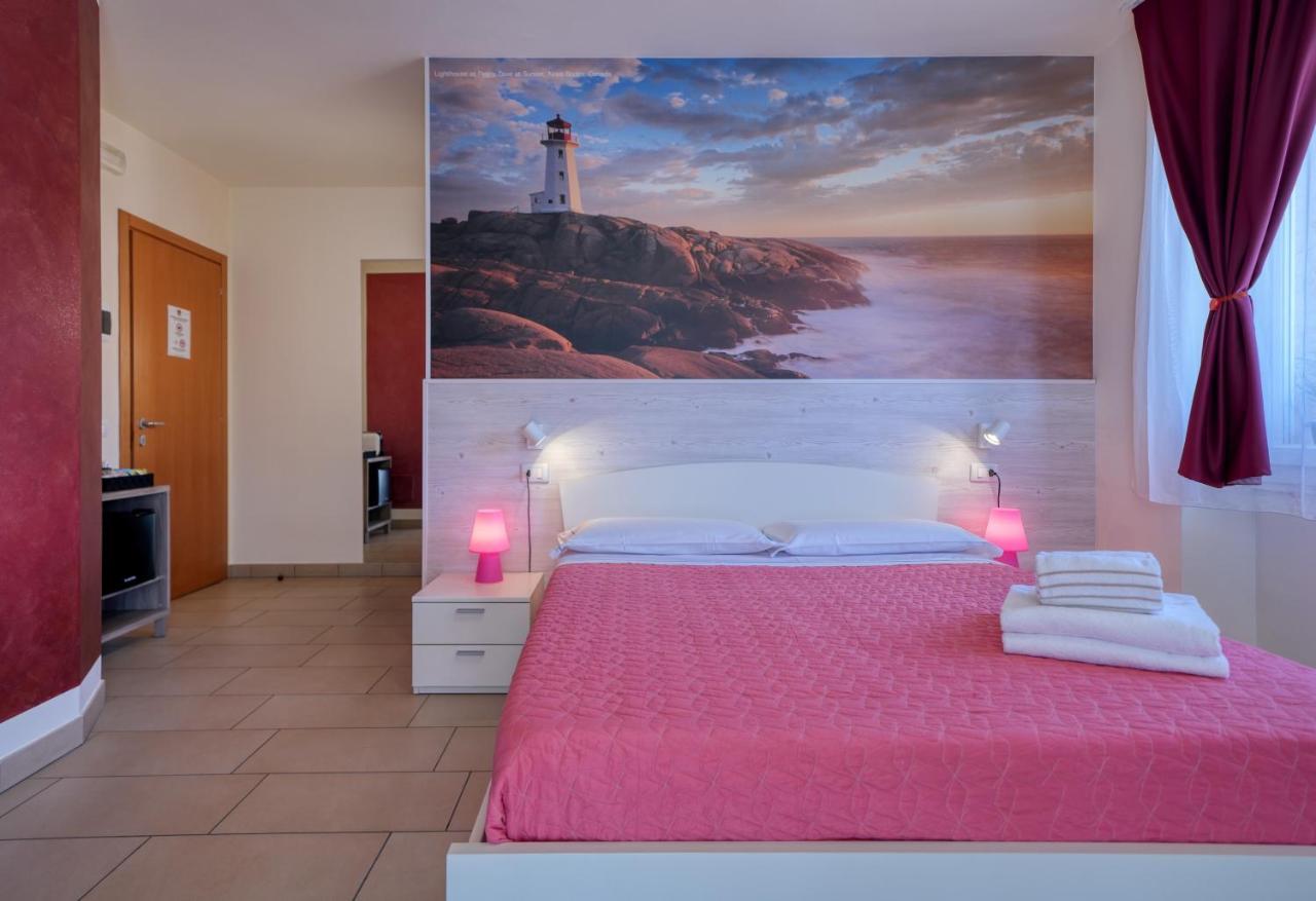 The Lighthouse Rooms Lazise Bagian luar foto