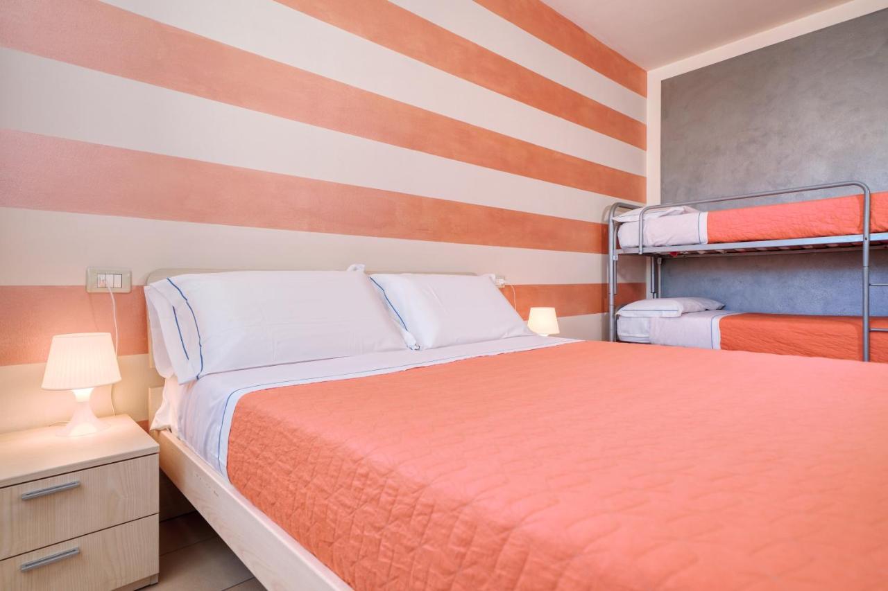 The Lighthouse Rooms Lazise Bagian luar foto