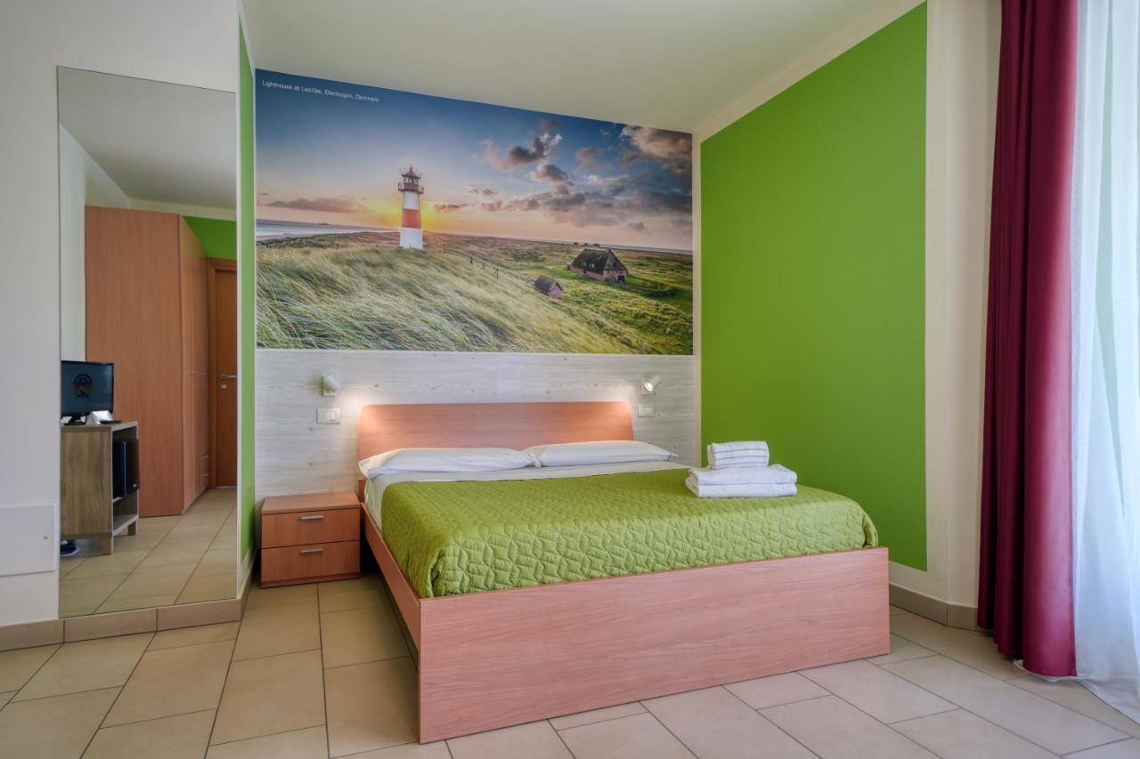 The Lighthouse Rooms Lazise Bagian luar foto